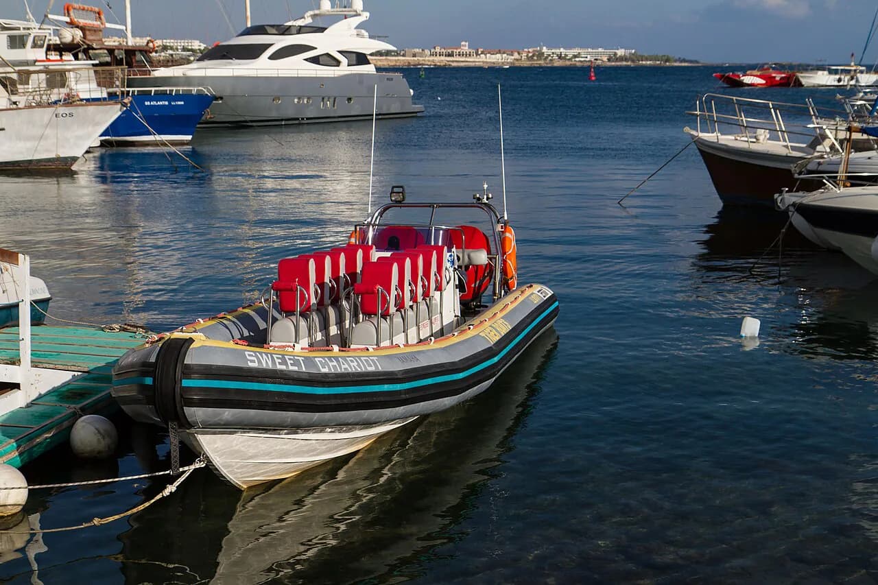 Diving in Paphos: Wrecks, Reefs and What Suits You
