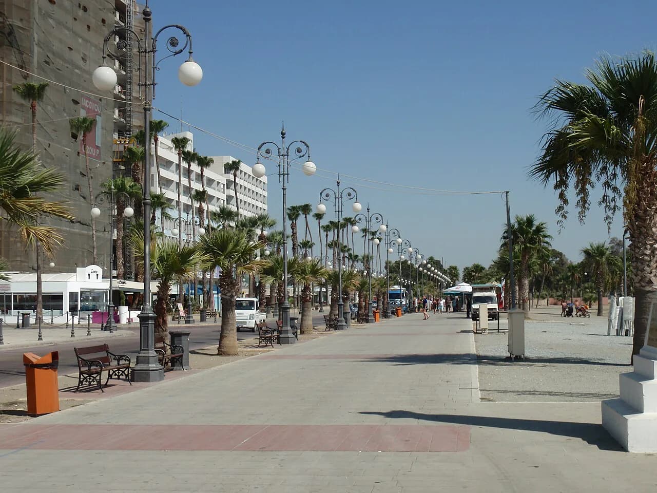 Finikoudes, Larnaca: Promenade, Beach and What's Nearby