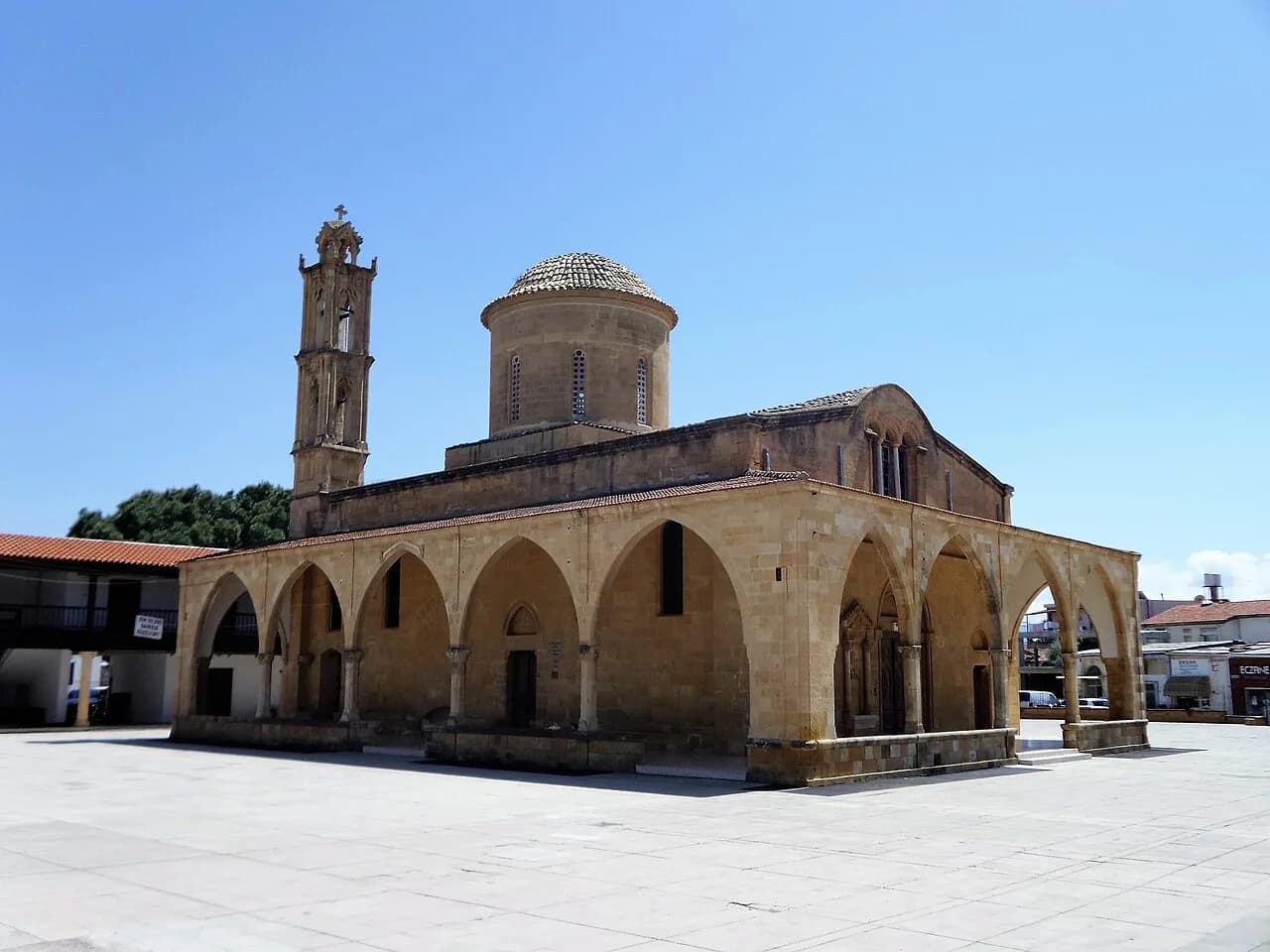 Güzelyurt (Morphou) Guide: St Mamas, the Town and Citrus Country