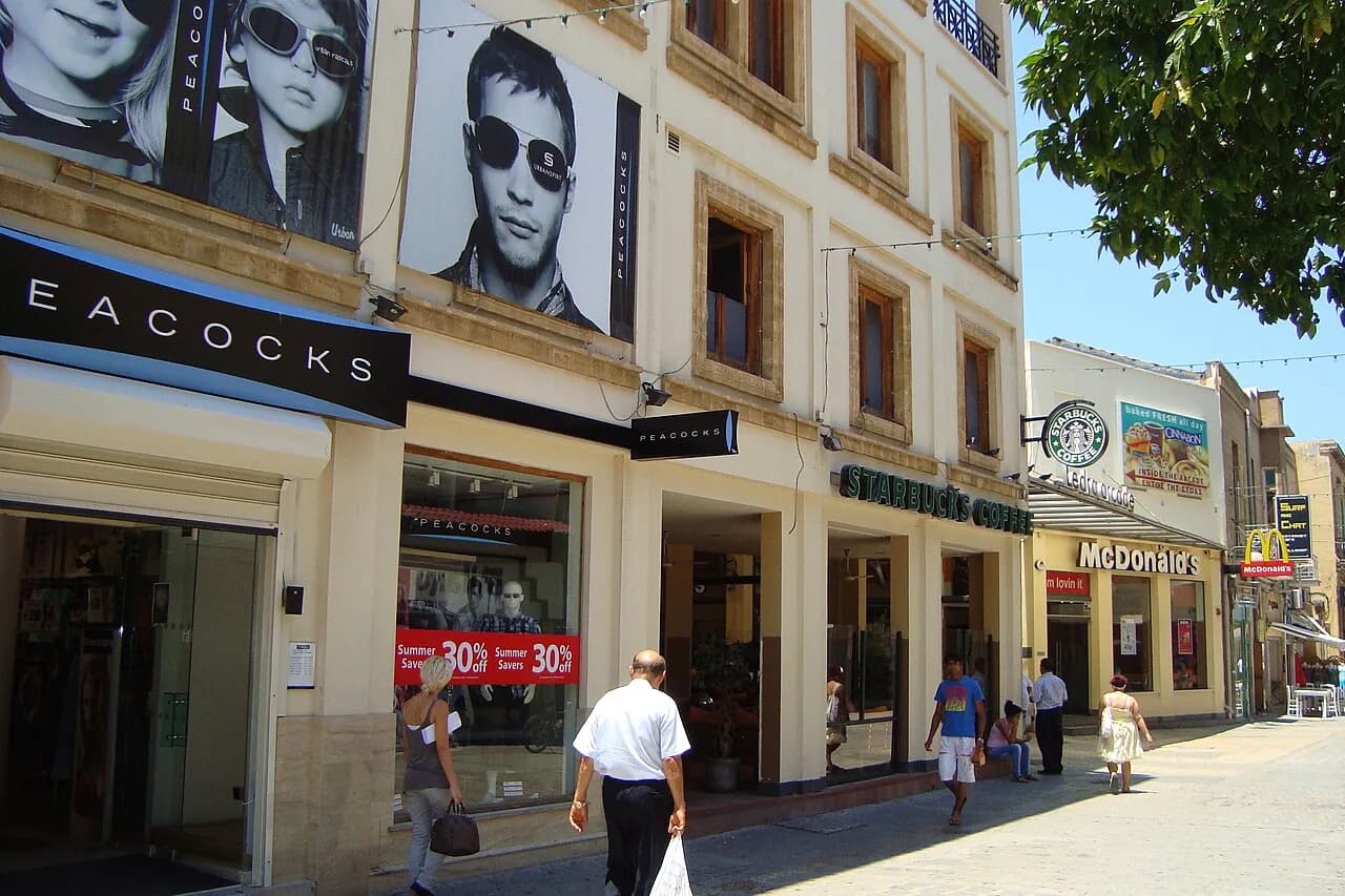 Nicosia sightseeing: plan your walk through the old city