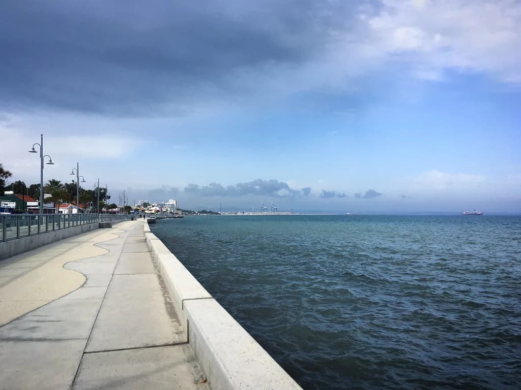 One Day in Larnaca: A Walkable Itinerary from Church to Castle
