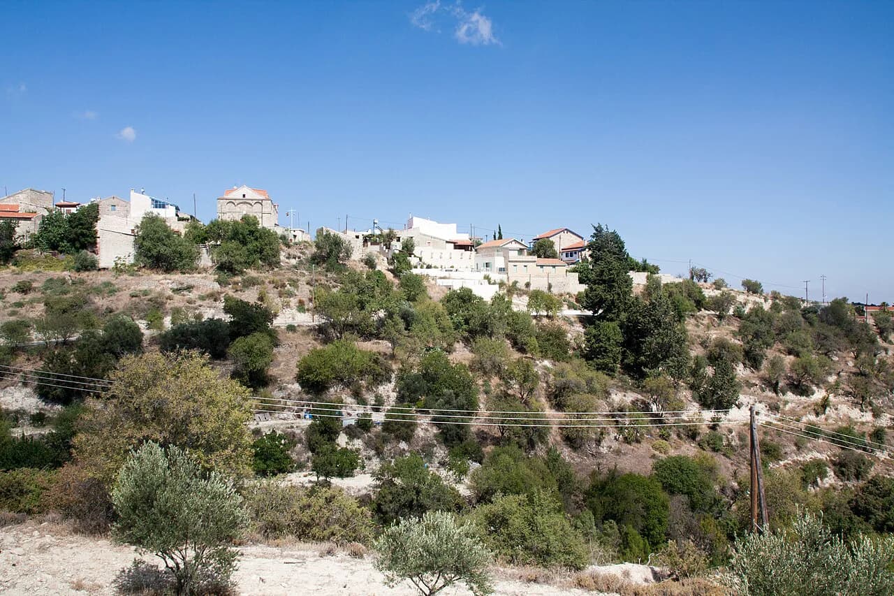 Vouni Village, Cyprus: Churches, Old Alleys and How Long to Stay