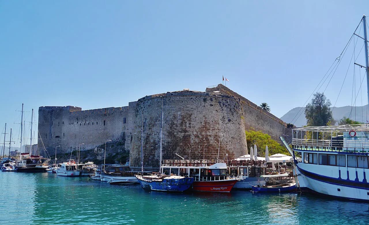 Shopping in Kyrenia: Streets, Malls and Souvenirs