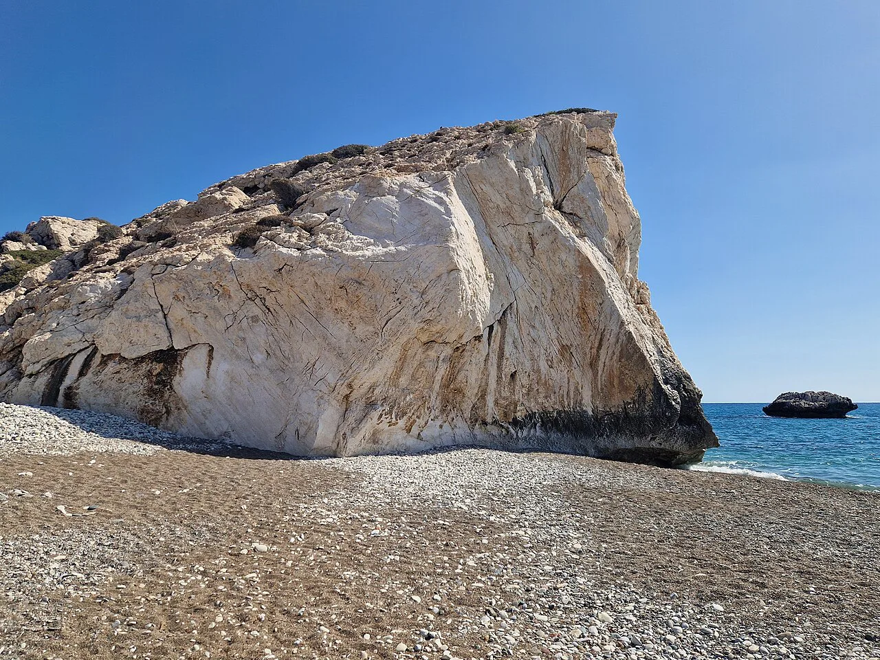 Aphrodite's Rock (Petra tou Romiou), Paphos.