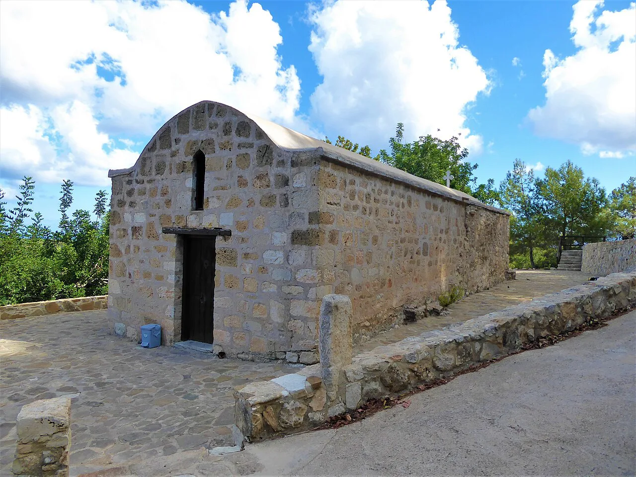 Agios Minas church, Neo Chorio.