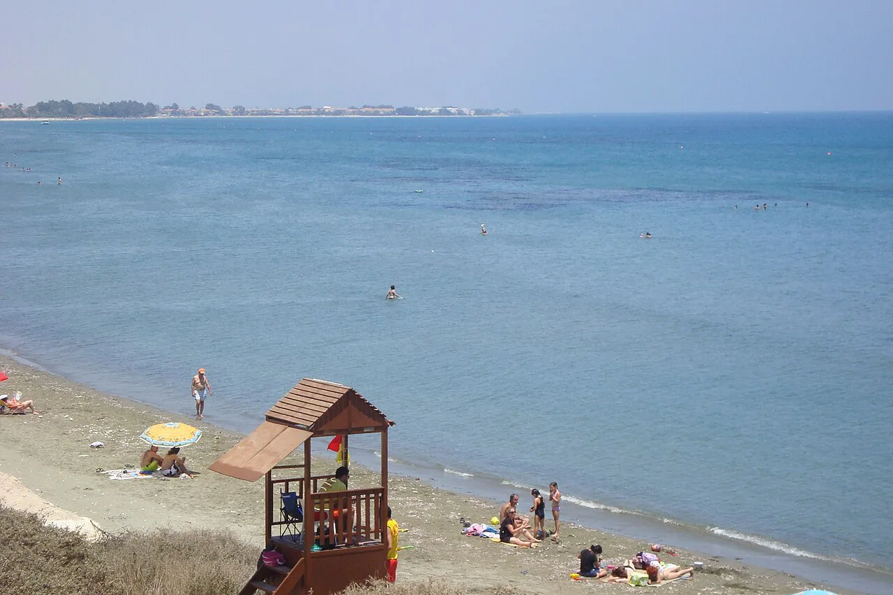 Faros beach at Pervolia with a lifeguard hut.
