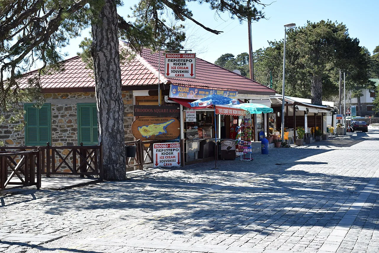 Shops and cafe at Troodos.